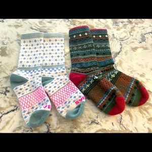2 Pairs of Women’s Fair Isle Bombas Size Small Calf-length Socks